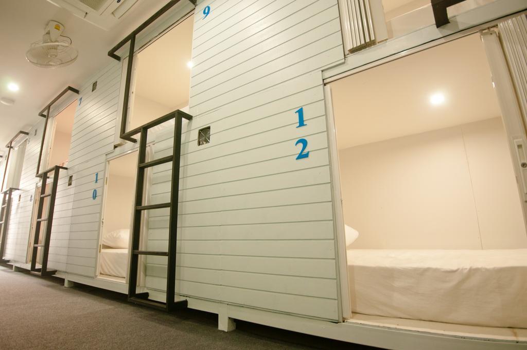 Hotel Capsule Suratthani Surat Thani Exterior photo