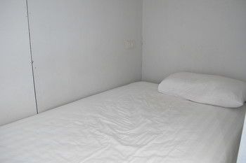 Hotel Capsule Suratthani Surat Thani Exterior photo